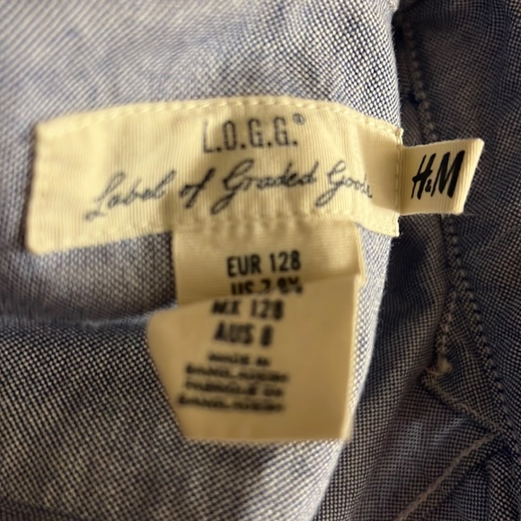 Light Blue Jean colored cotton button down shirt Boys size 7-8Y. Worn once. H&M - Picture 5 of 5